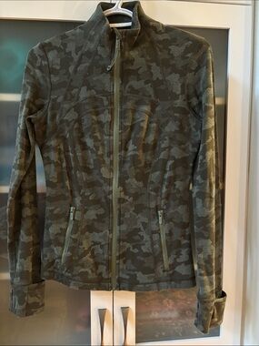 Lululemon Define Jacket Jacquard Green Camo COZY RULU SZ 6 LIKE NEW Gorgeous💚💚💚